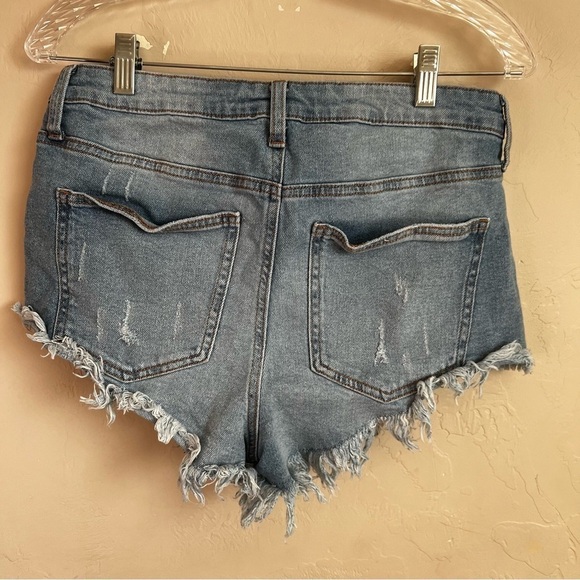 Celebrity Pink Exposed Button Fly Denim Shorts - Picture 6 of 7